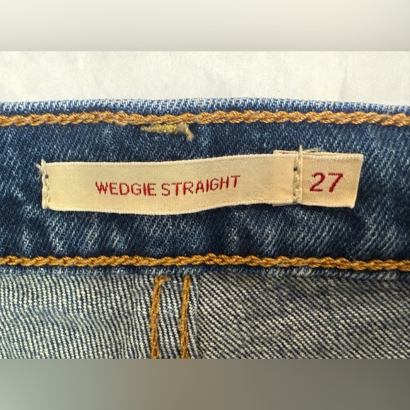 Levis Premium Womens Wedgie Straight Buttonfly Jeans 27X28 EUC - Picture 3 of 11